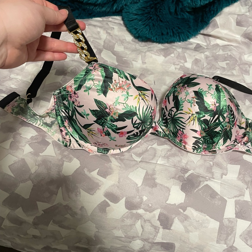 NWoT Victoria’s Secret Bra